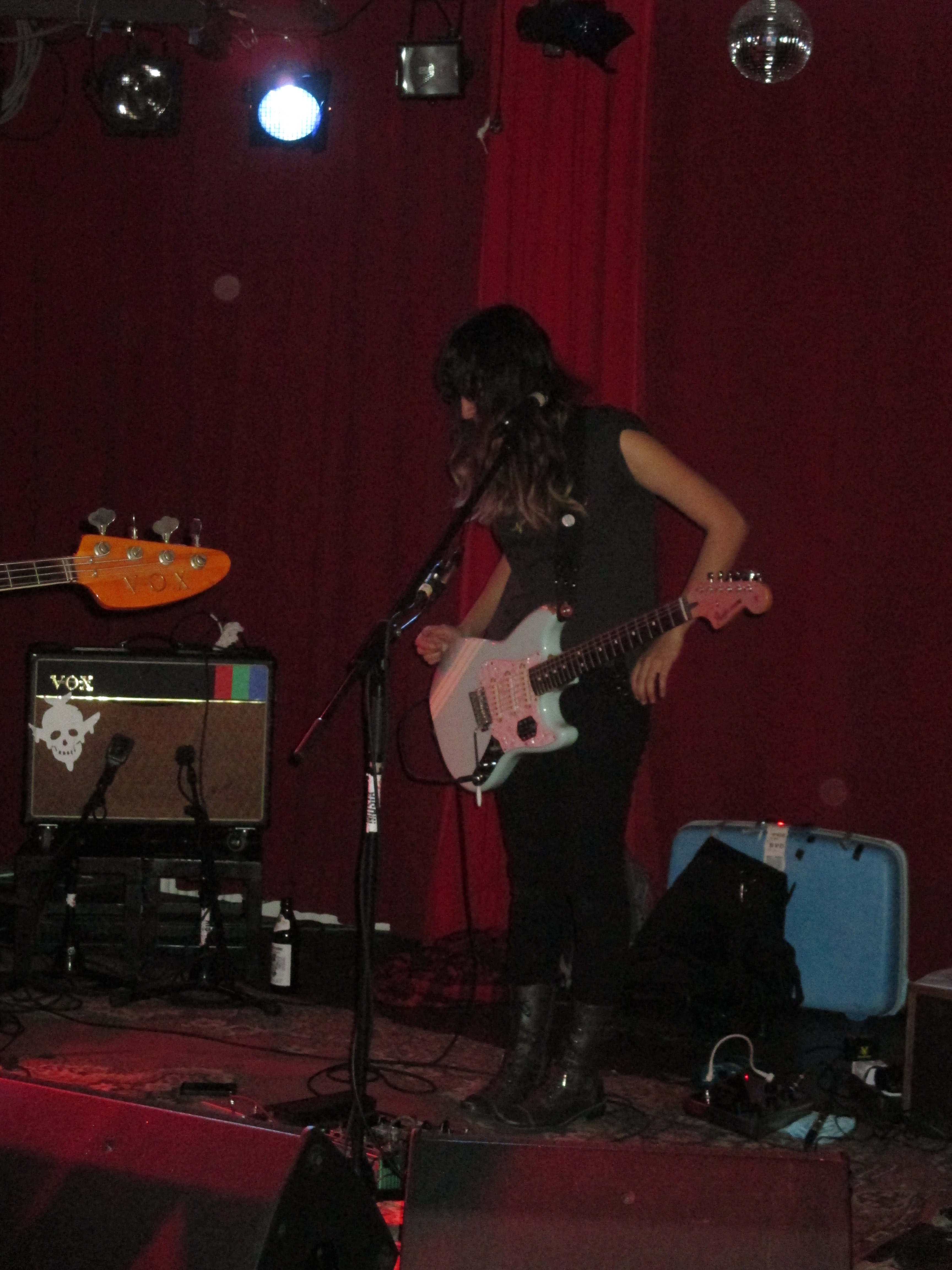 LorelleMeetsTheObsolete2014-04-02MuzClubGermany (4).JPG